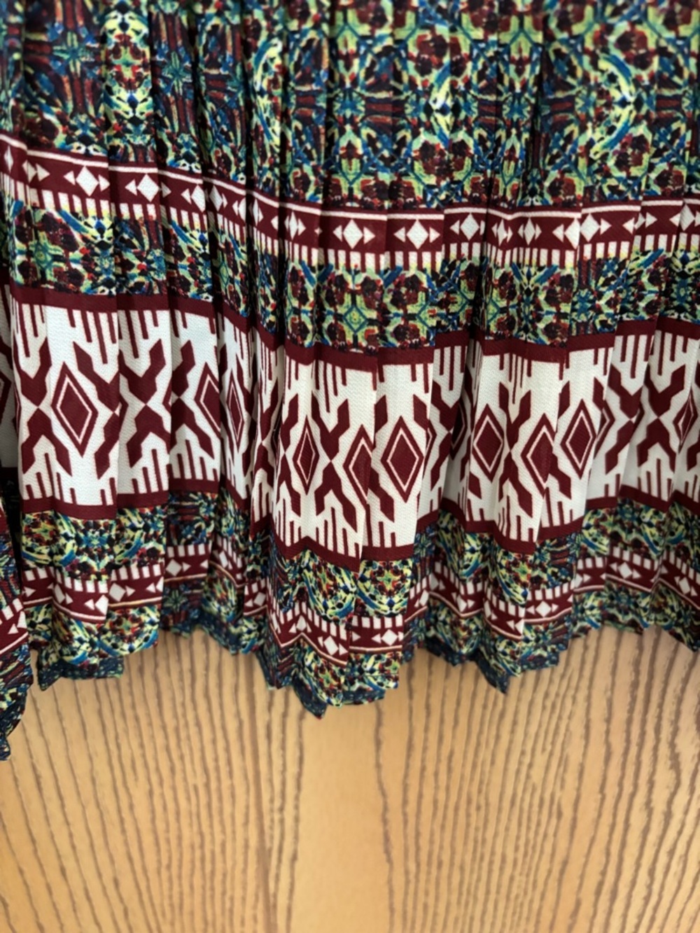 Earthbound Trading Co. abstract print pleated pullover casual dress. - Picture 4 of 8